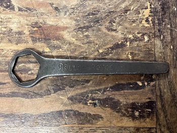 Single ended ring spanner